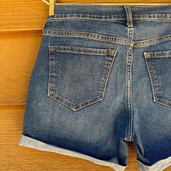 Old Navy Cuffed Denim Jorts Medium Blue Jean Shorts Size 2 - Picture 8 of 8